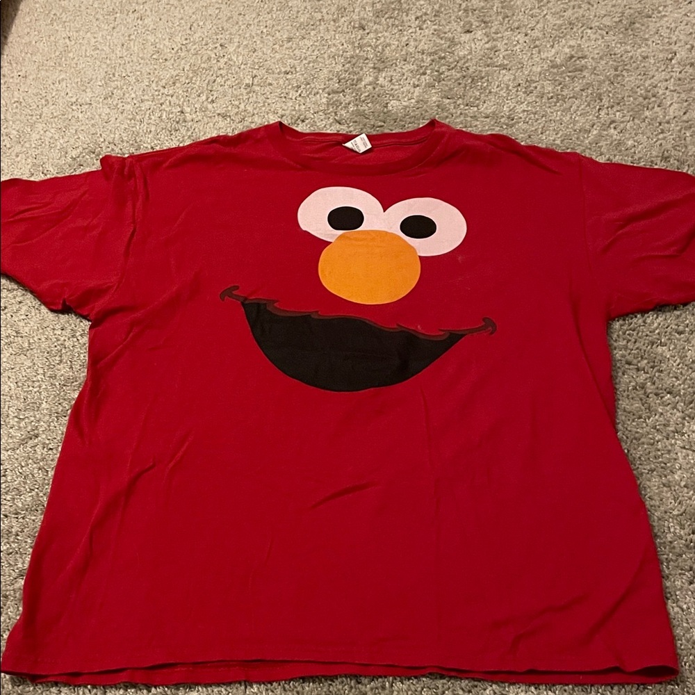 Red Sesame Street Elmo Face T-Shirt